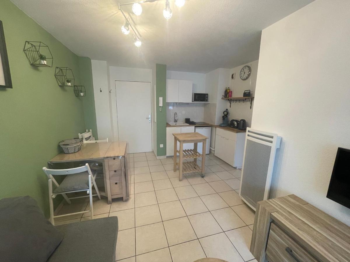 Charmant Appartement Cosy Sur Sete Proche De Toutes Commodites, Parking Prive Exterior foto